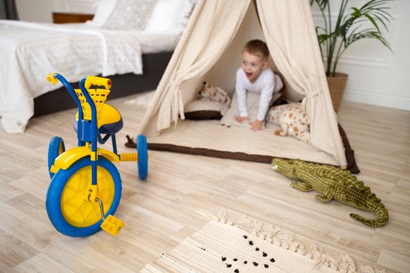 Cum sa creezi un colt Montessori acasa cu buget redus – ghid practic pentru parinti